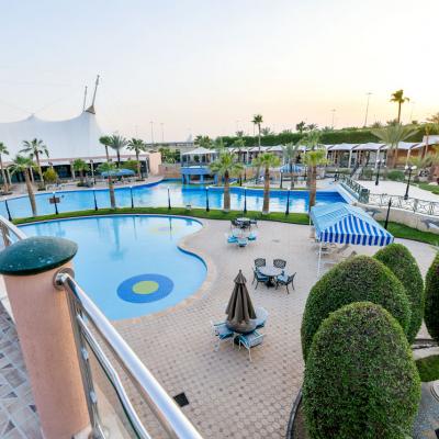 Al Hamra Oasis Village Compound Premises